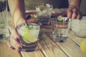 multiple drinks point to warning signs of alcoholism